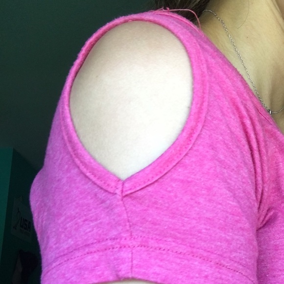 Pink tee - Picture 3 of 4